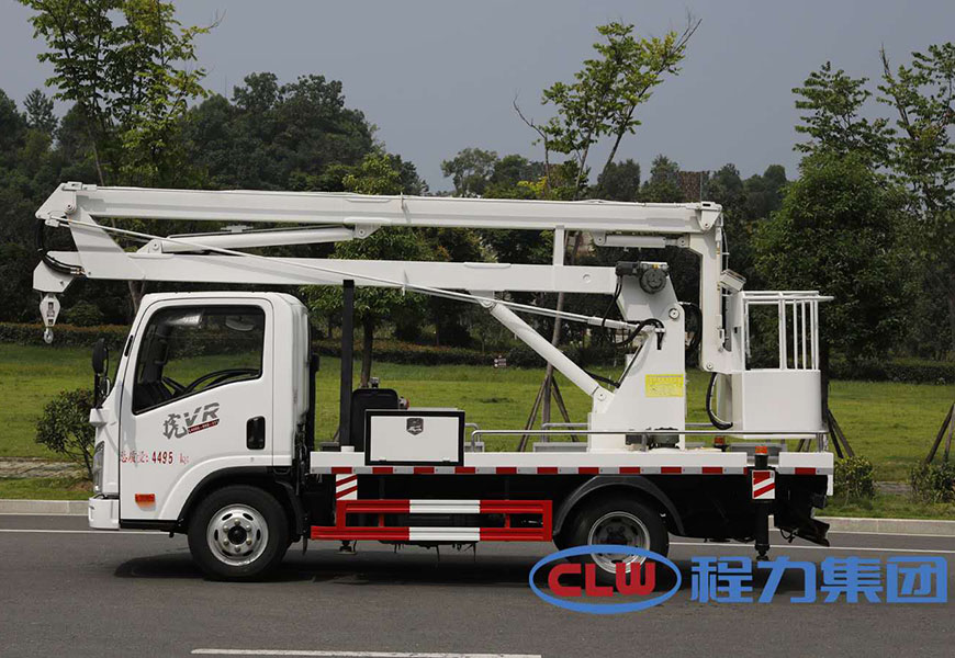 解放V虎13.5米高空作業(yè)車(chē)圖片