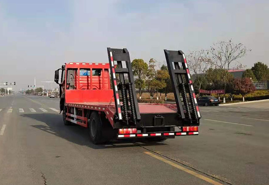 國六重汽豪沃平板運(yùn)輸車