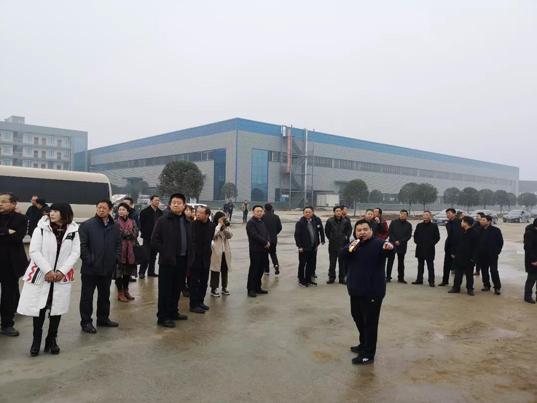隨州市委、市人大代表團(tuán)蒞臨程力集團(tuán)商用車(chē)產(chǎn)業(yè)園視察